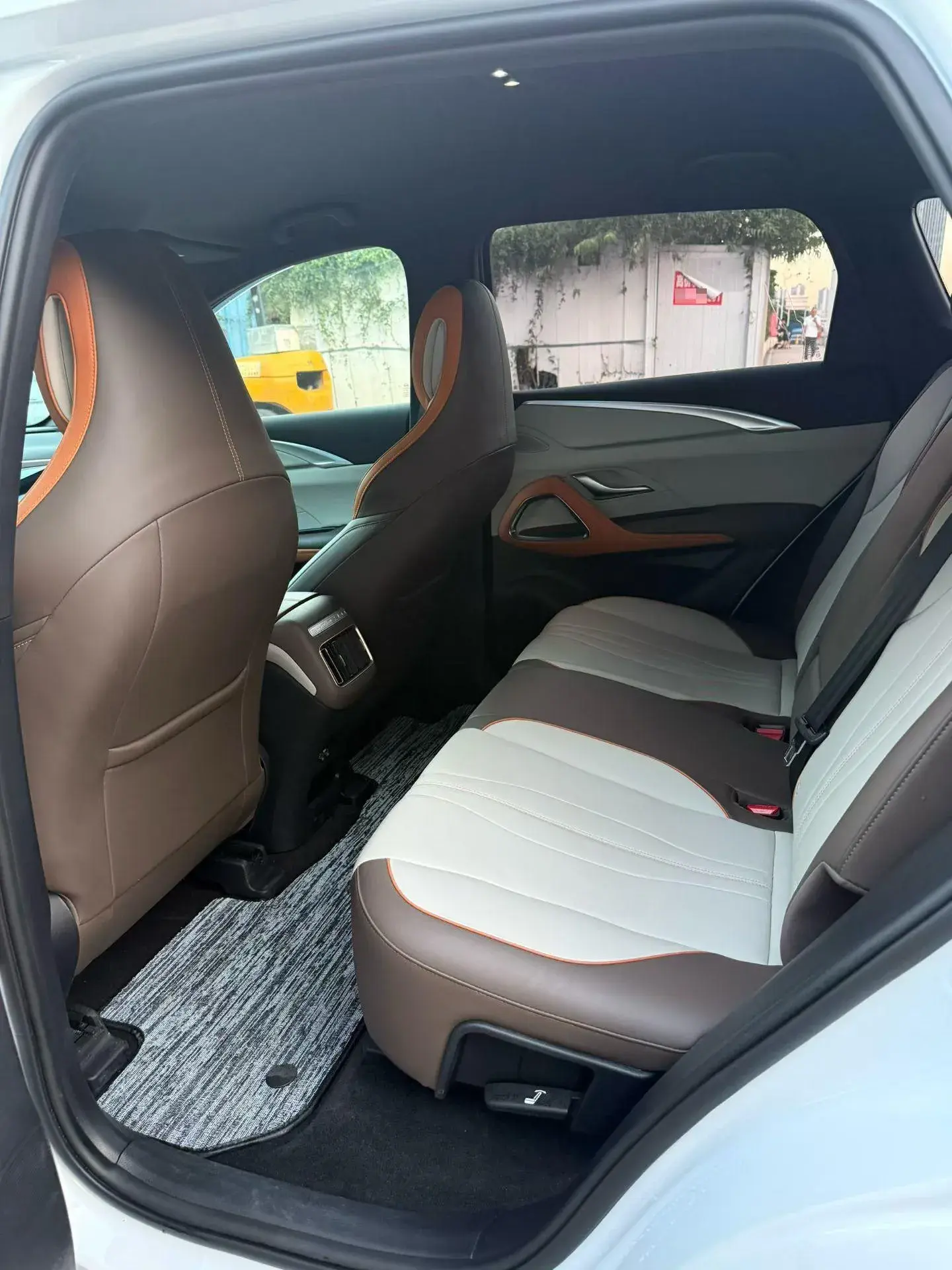 2022 BYD SONG thumbnail 4