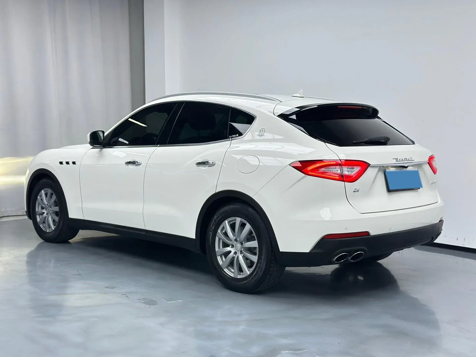 2018 MASERATI LEVANTE thumbnail 4