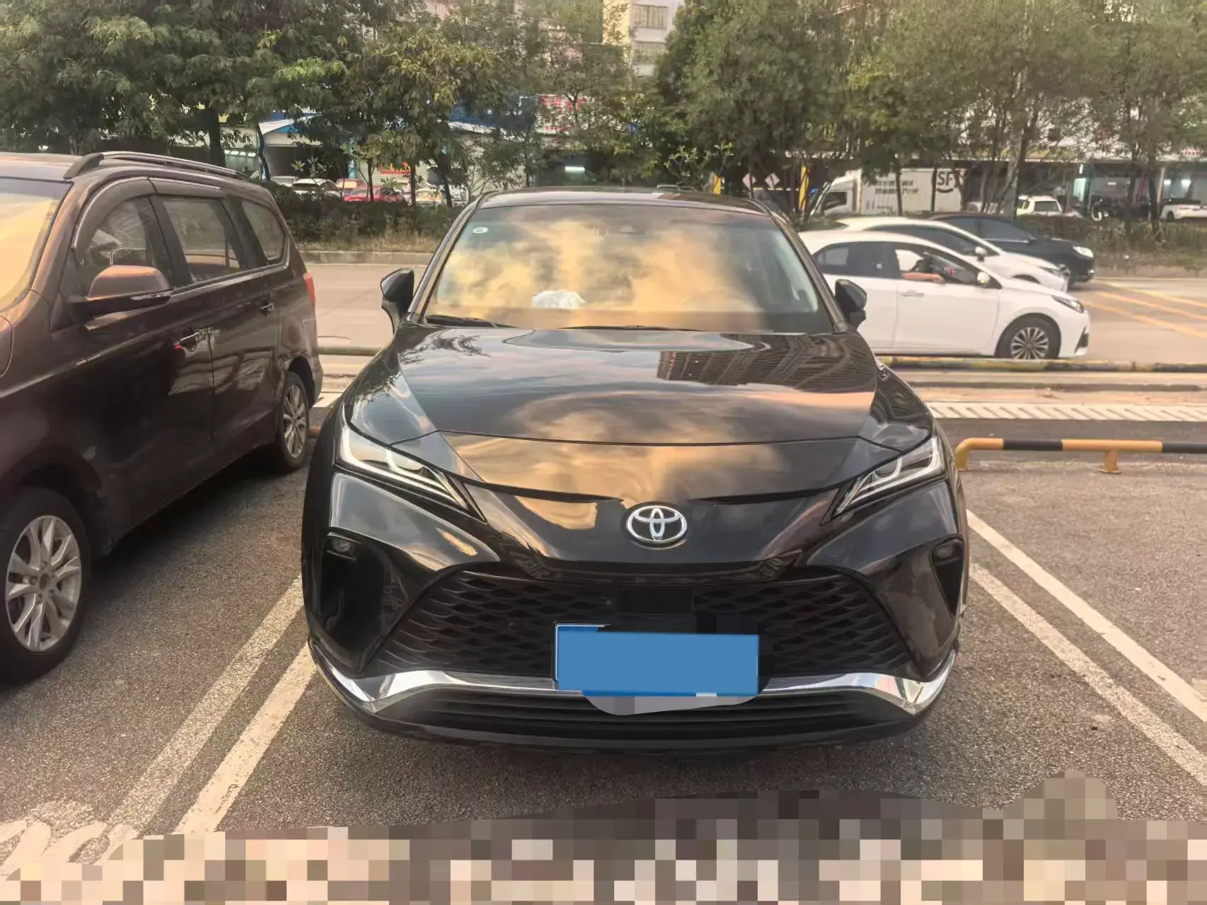 2022 TOYOTA VENZA thumbnail 2