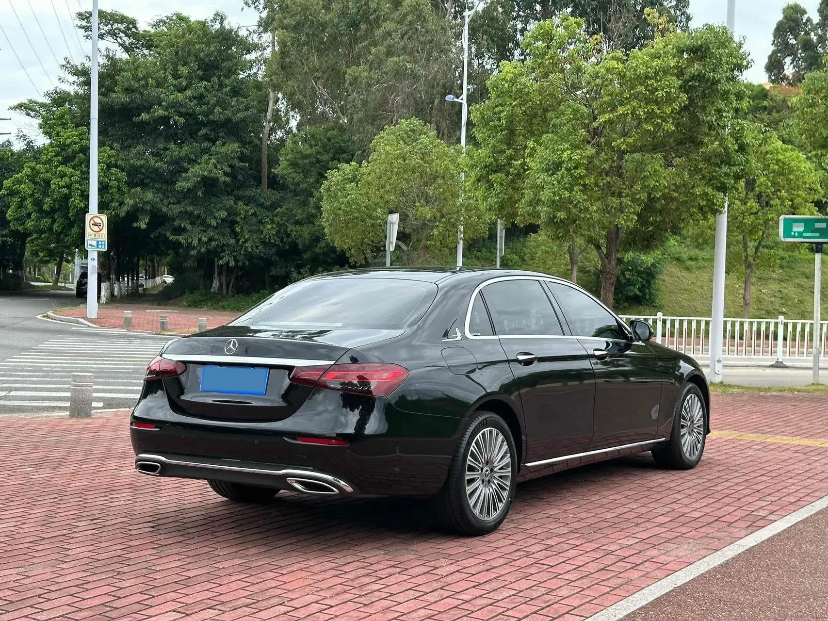 2023 MERCEDES-BENZ E thumbnail 4