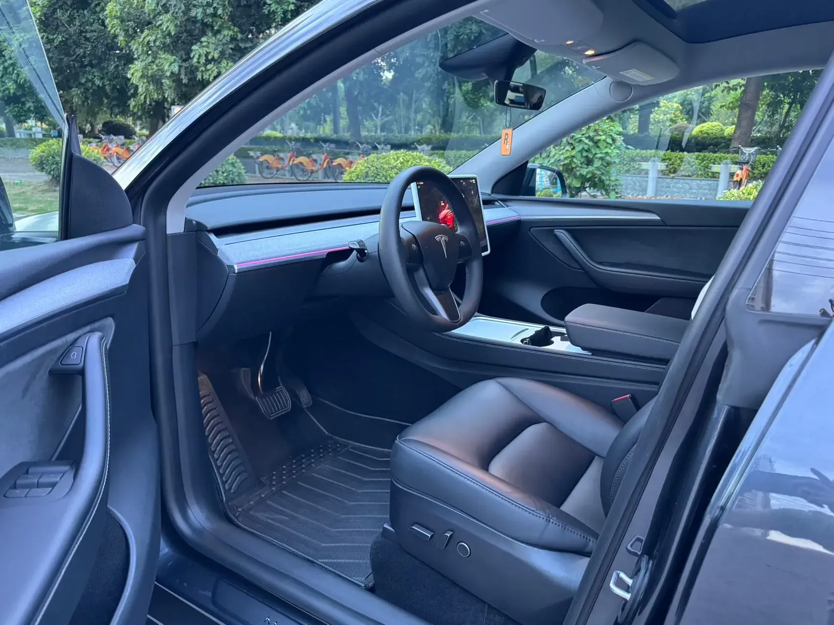 2024 TESLA MODEL thumbnail 4