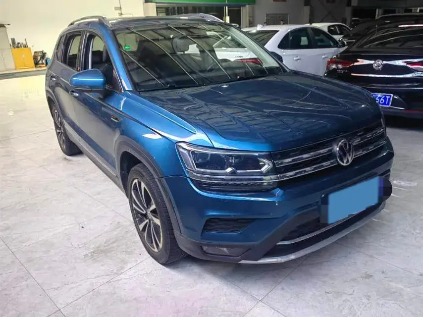 2019 VOLKSWAGEN THARU thumbnail 3