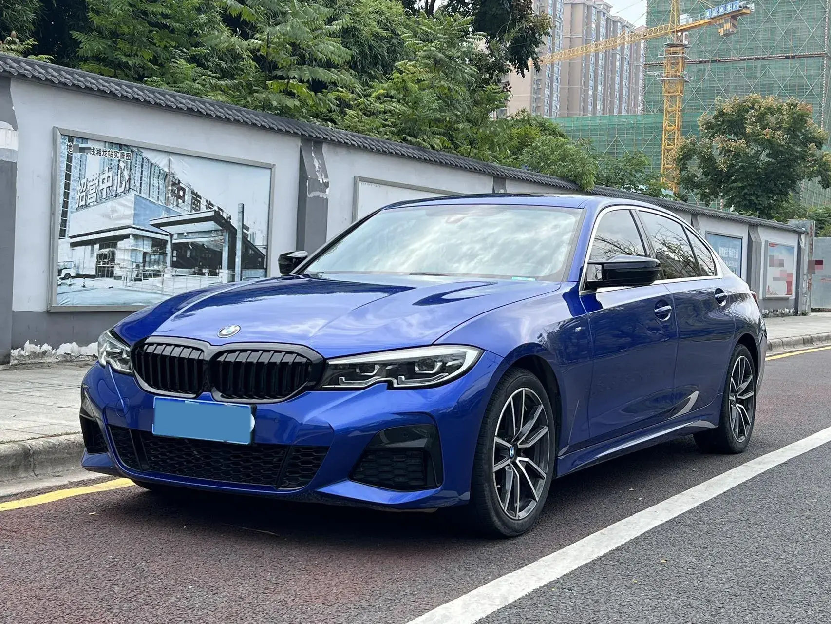 2021 BMW 3 view 1