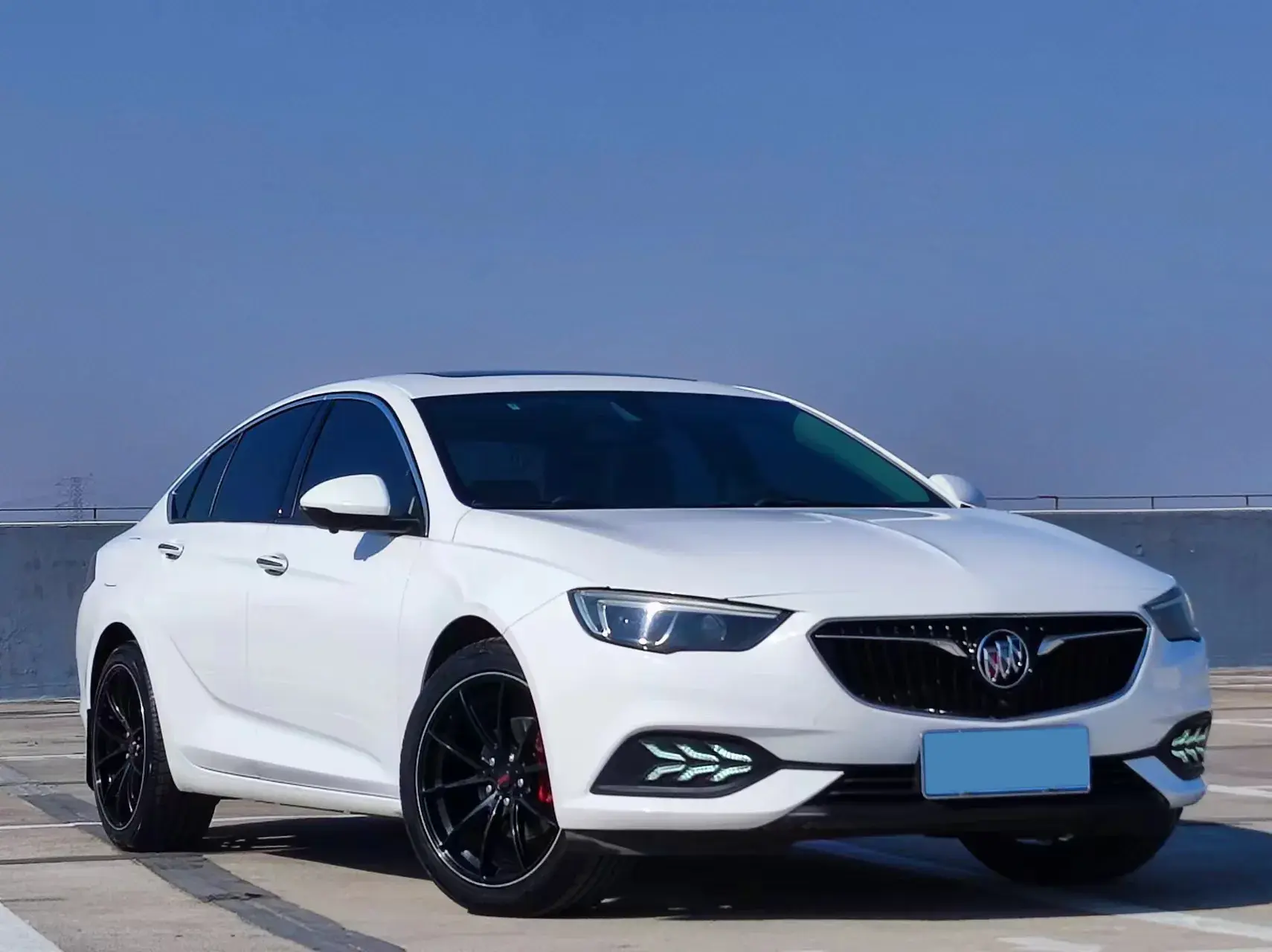 2019 BUICK REGAL thumbnail 4