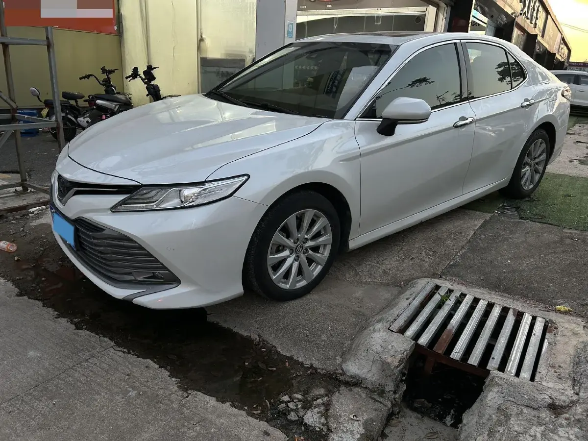 2018 Toyota Camry 2.0L 169HP L4 6AT