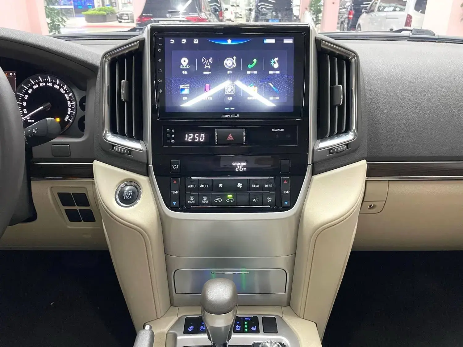 2019 CHEVROLET TRAX thumbnail 4