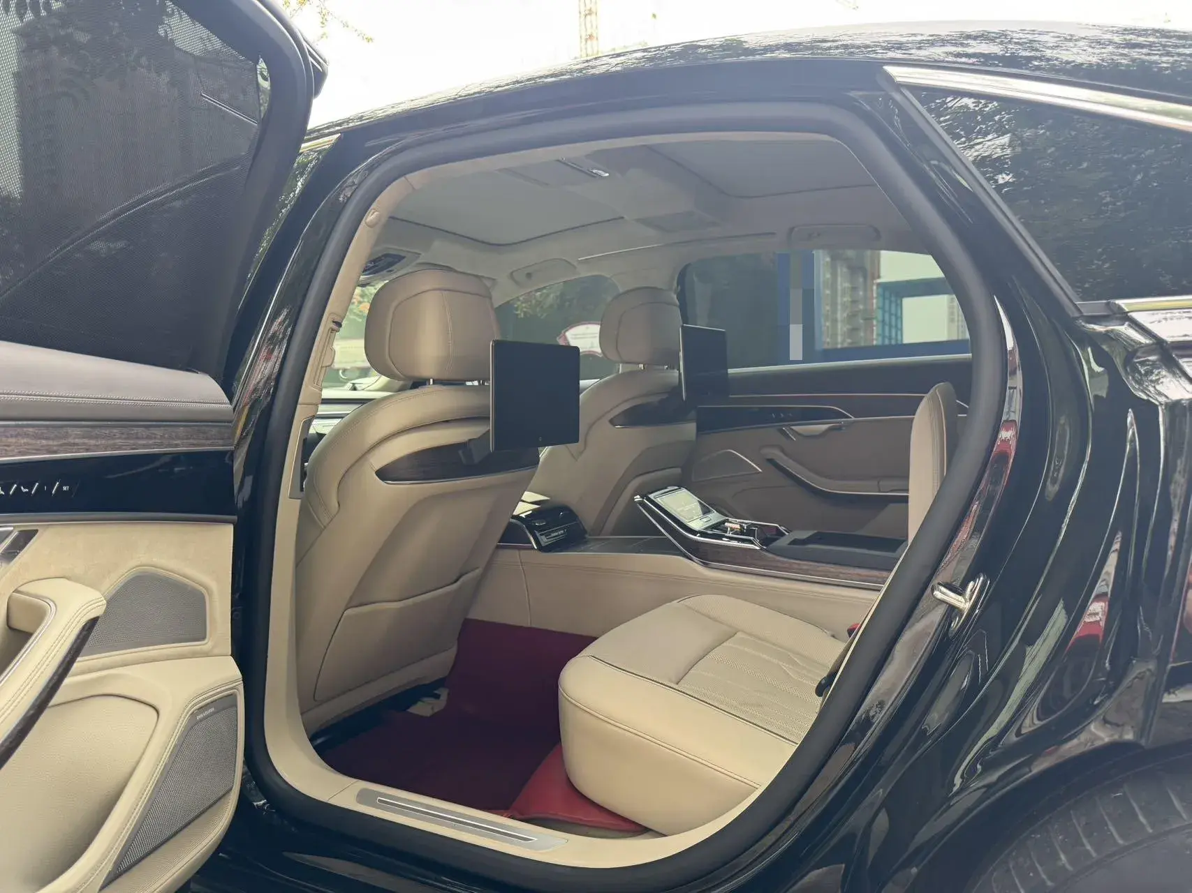 2021 AUDI A8 thumbnail 4