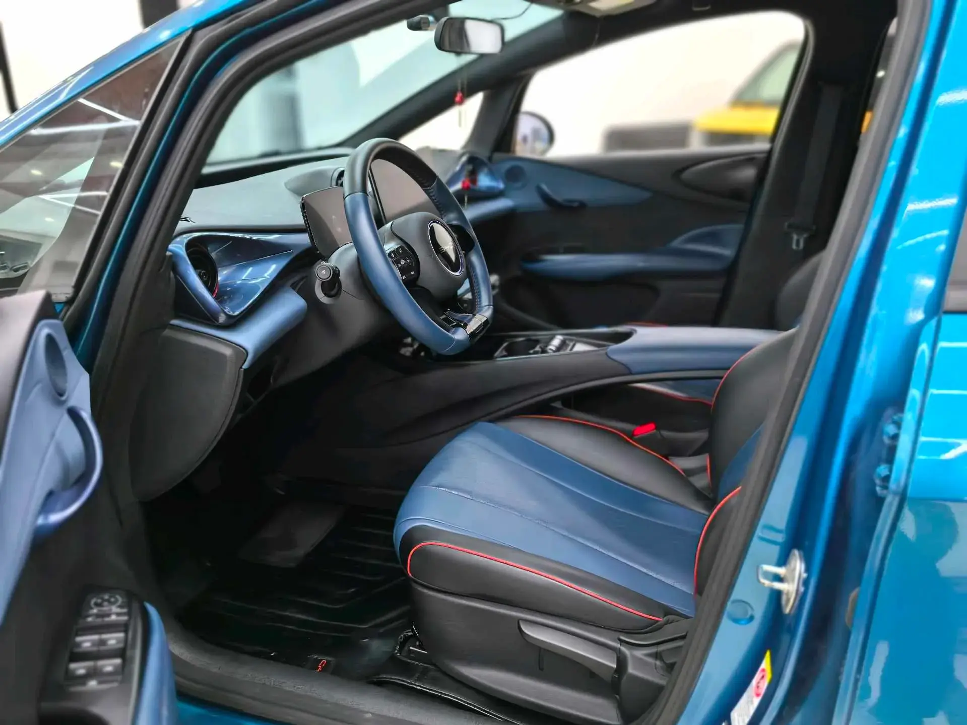 2021 BYD DOLPHIN thumbnail 4