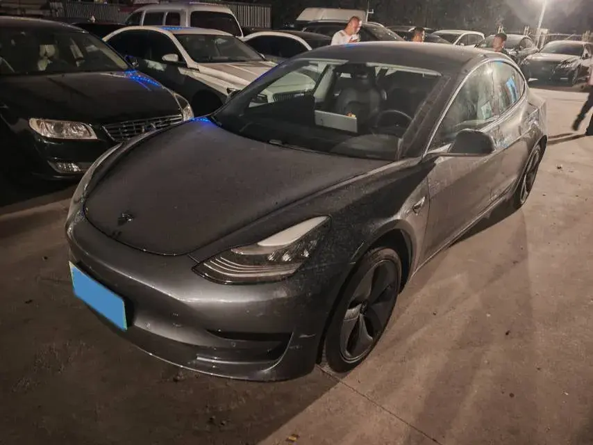 2019 TESLA MODEL view 1
