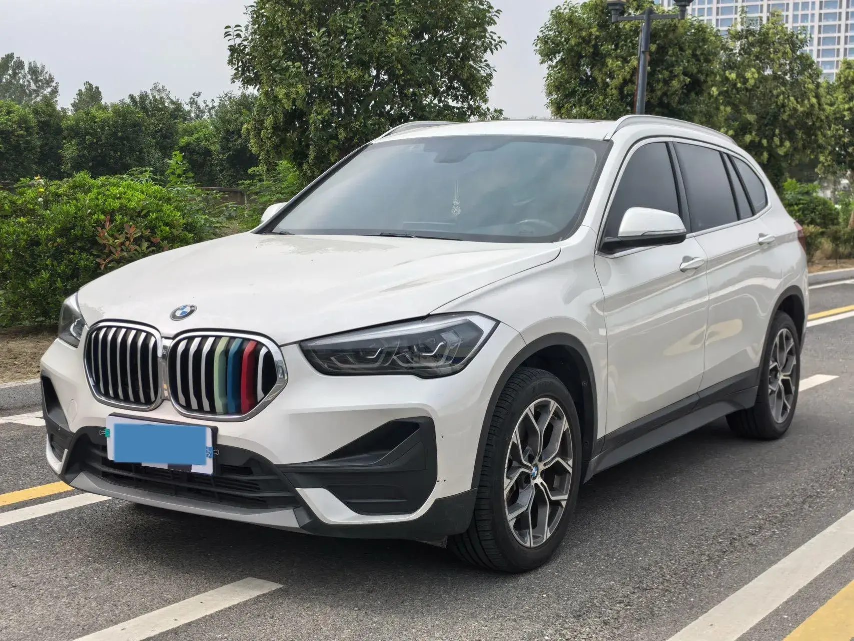 2021 BMW X1 view 1