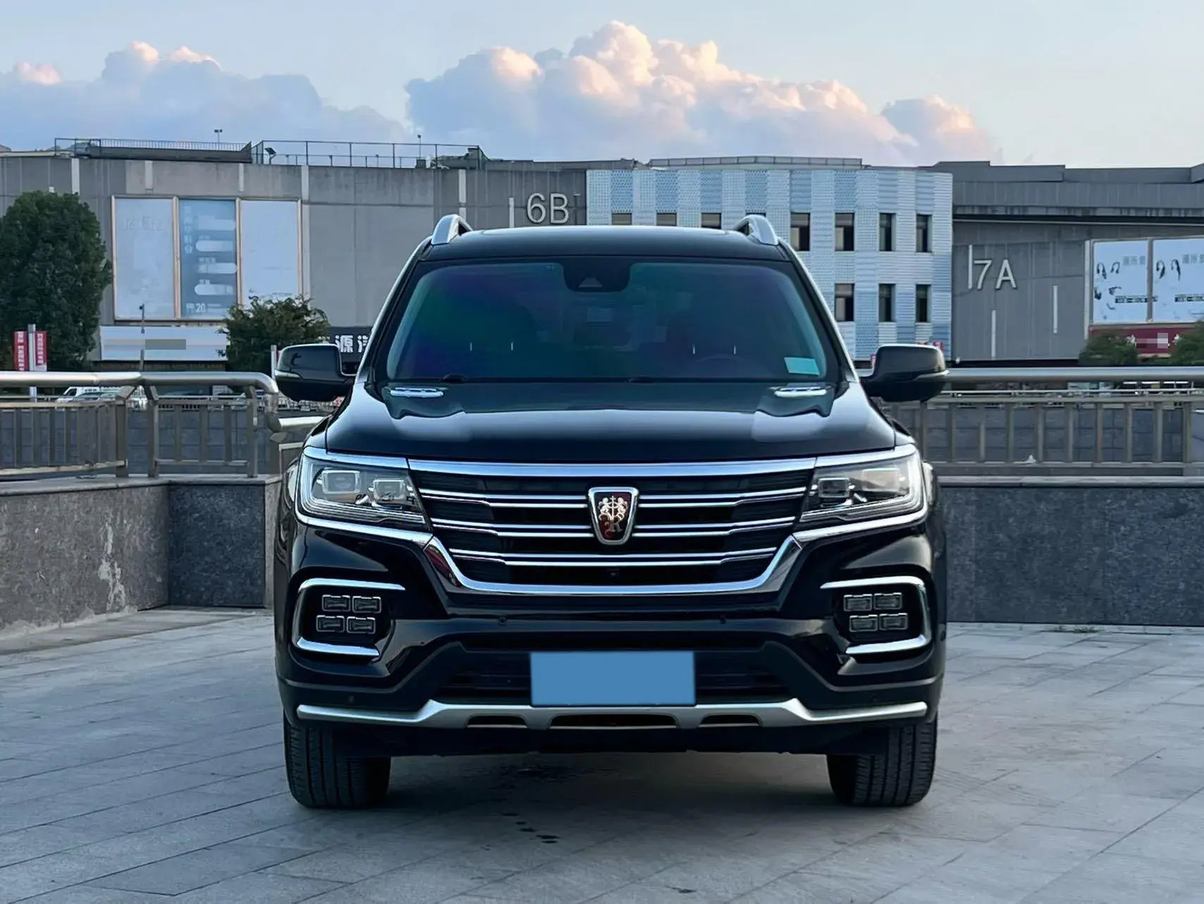 2018 ROEWE RX8 thumbnail 2