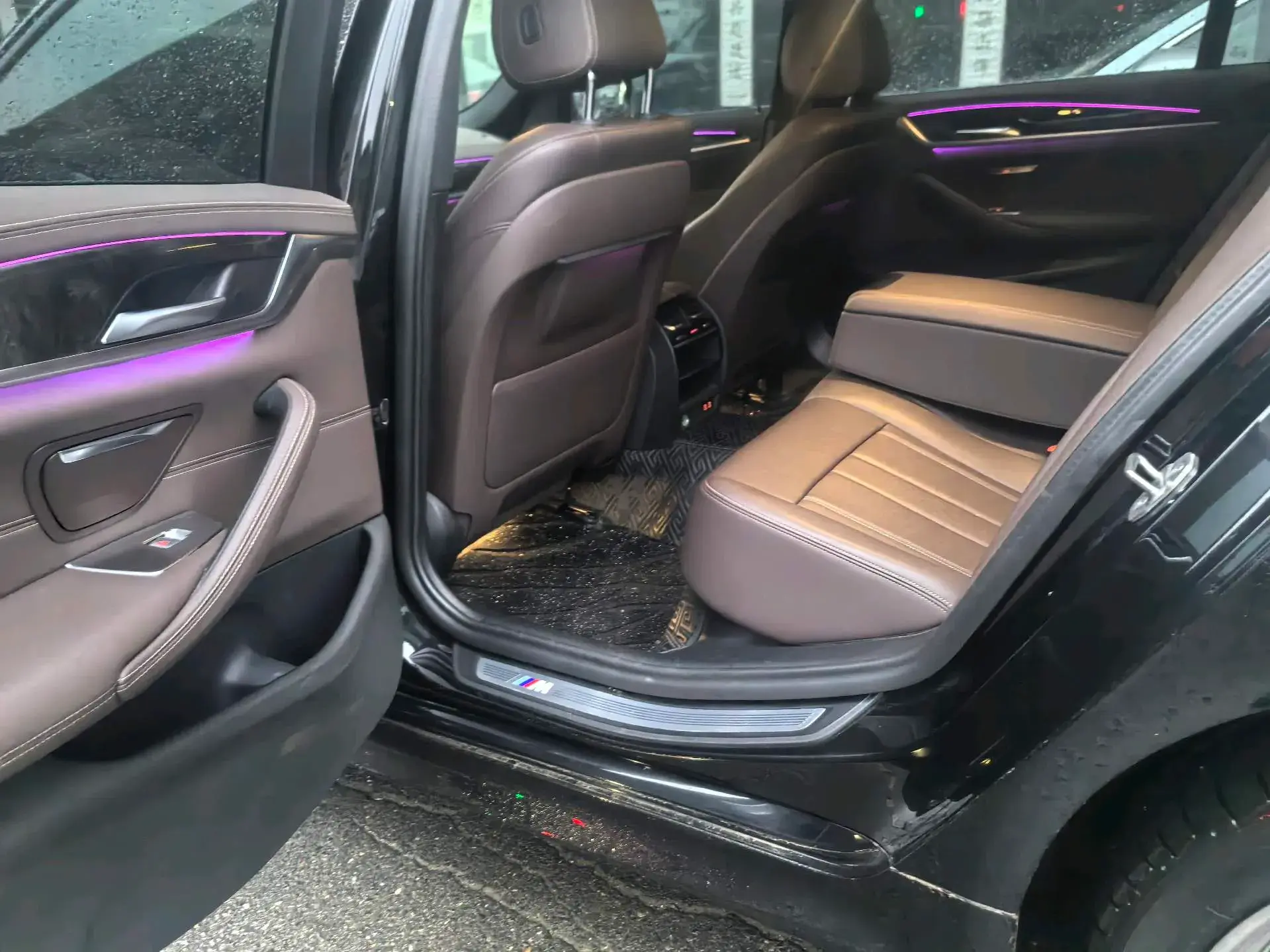 2020 BMW 5 thumbnail 4