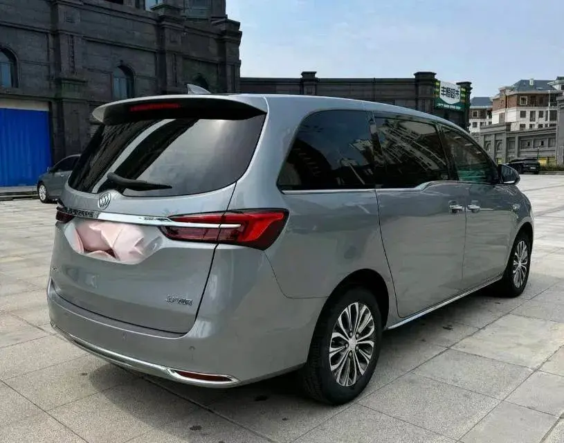 2023 BUICK GL8 thumbnail 3