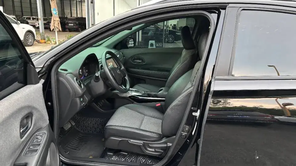 2021 HONDA XR-V view 1