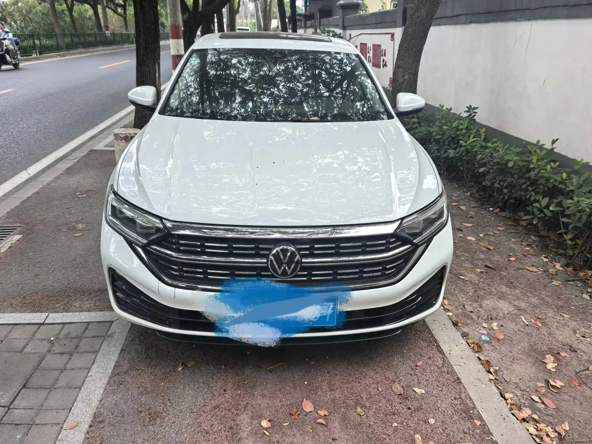 2023 VOLKSWAGEN SAGITAR thumbnail 2