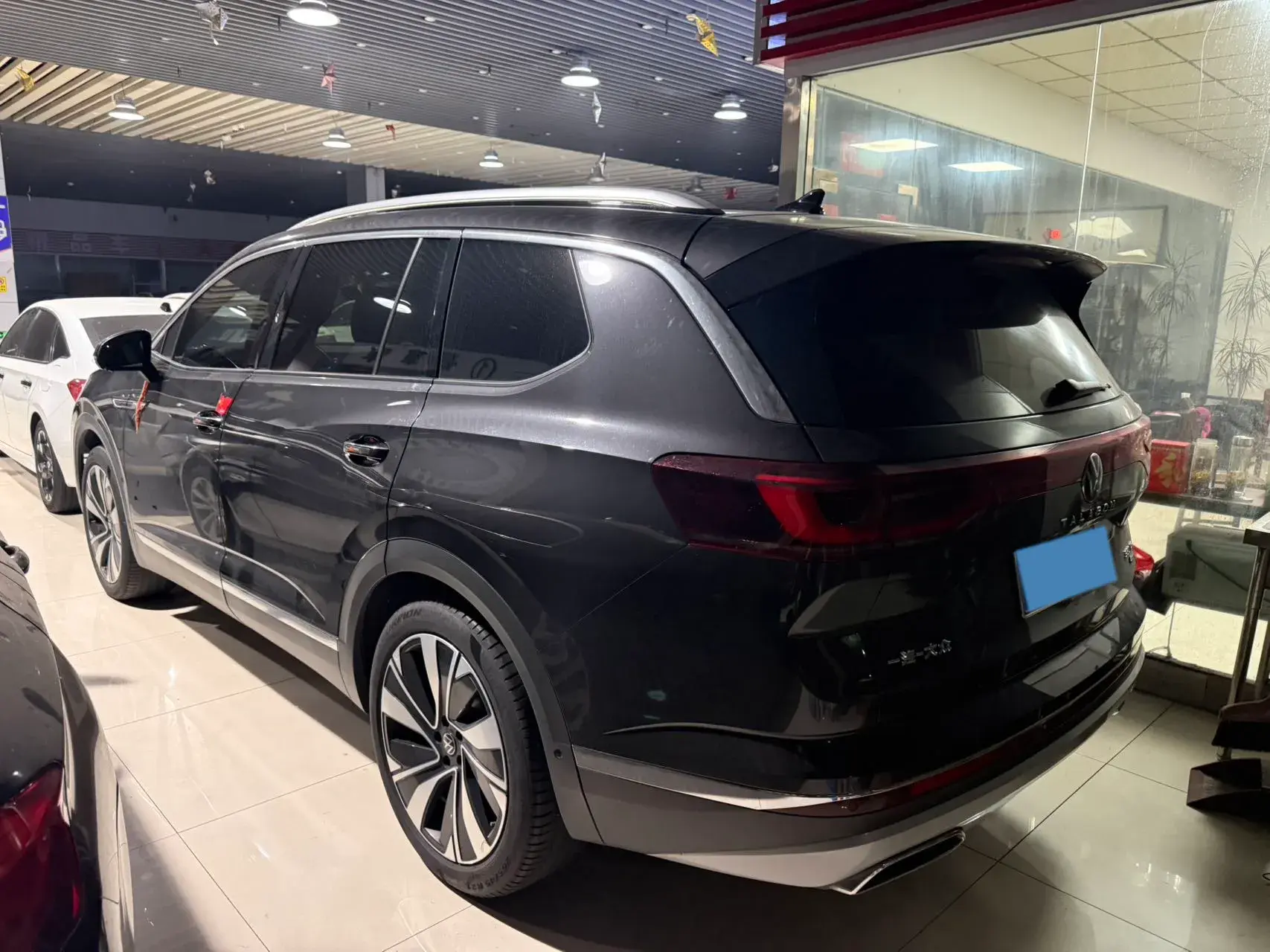 2022 VOLKSWAGEN TALAGON thumbnail 4