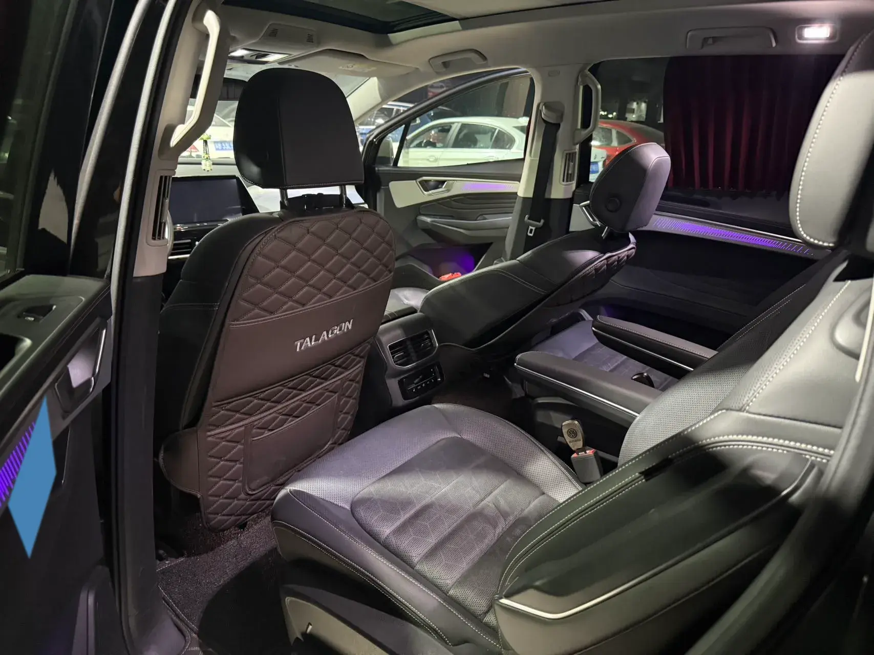 2022 VOLKSWAGEN TALAGON thumbnail 3