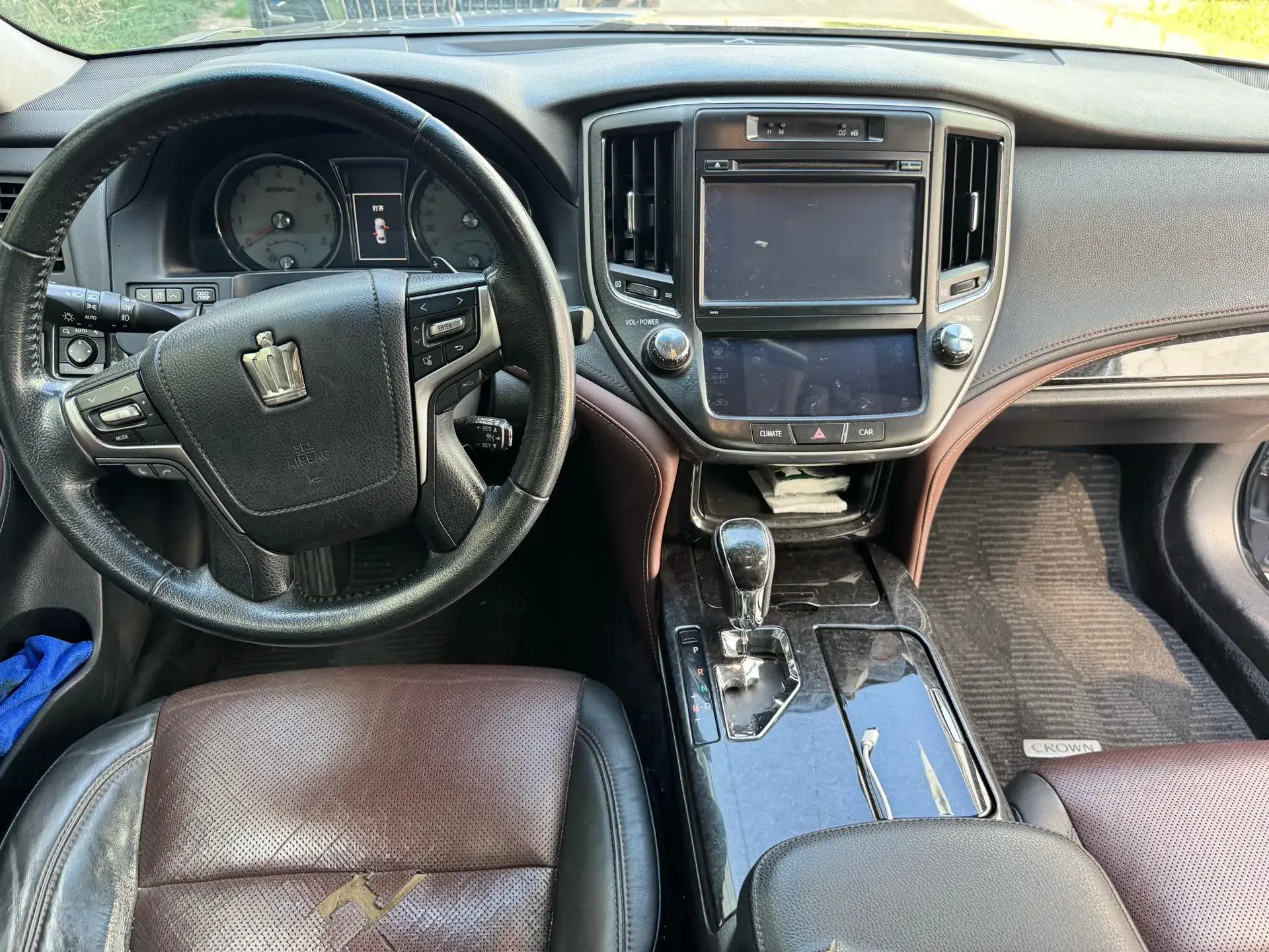 2018 TOYOTA CROWN thumbnail 4