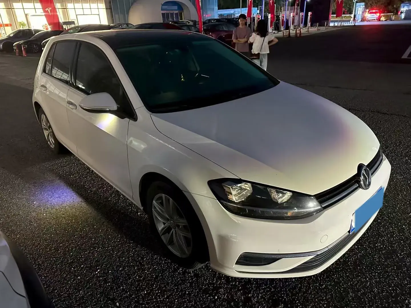 2019 VOLKSWAGEN GOLF thumbnail 3