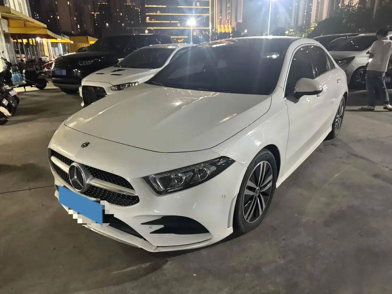 2020 MERCEDES-BENZ A view 1