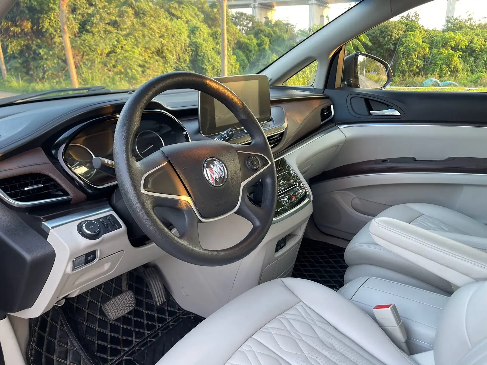 2023 BUICK GL8 thumbnail 4