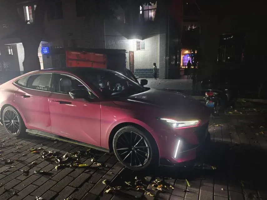 2022 CHANGAN UNI-V thumbnail 2