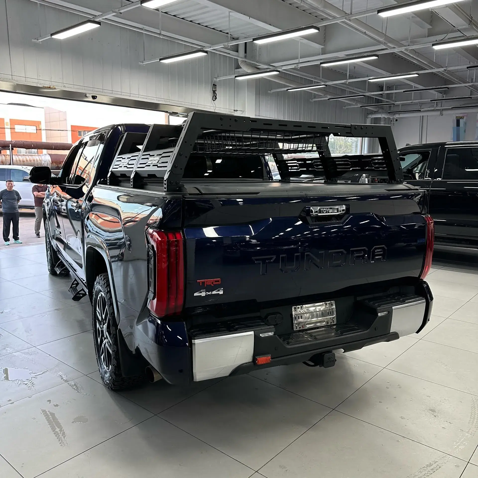 2022 TANK 300 thumbnail 4