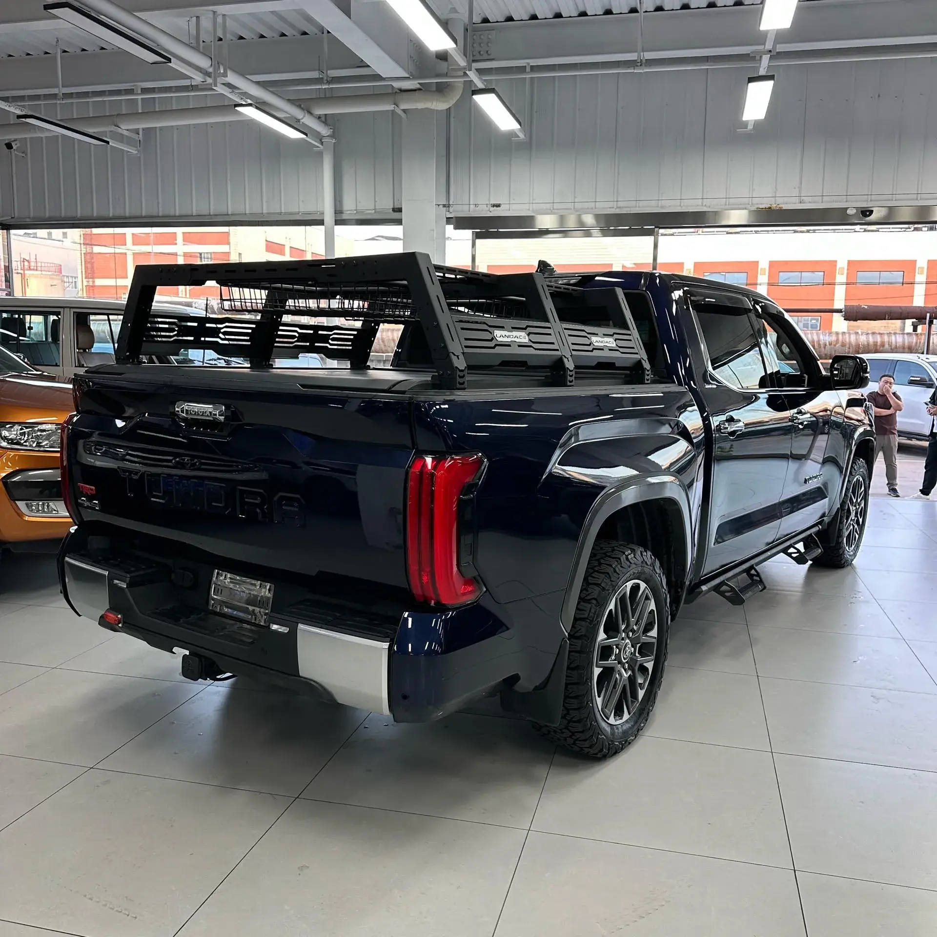 2022 TANK 300 thumbnail 3