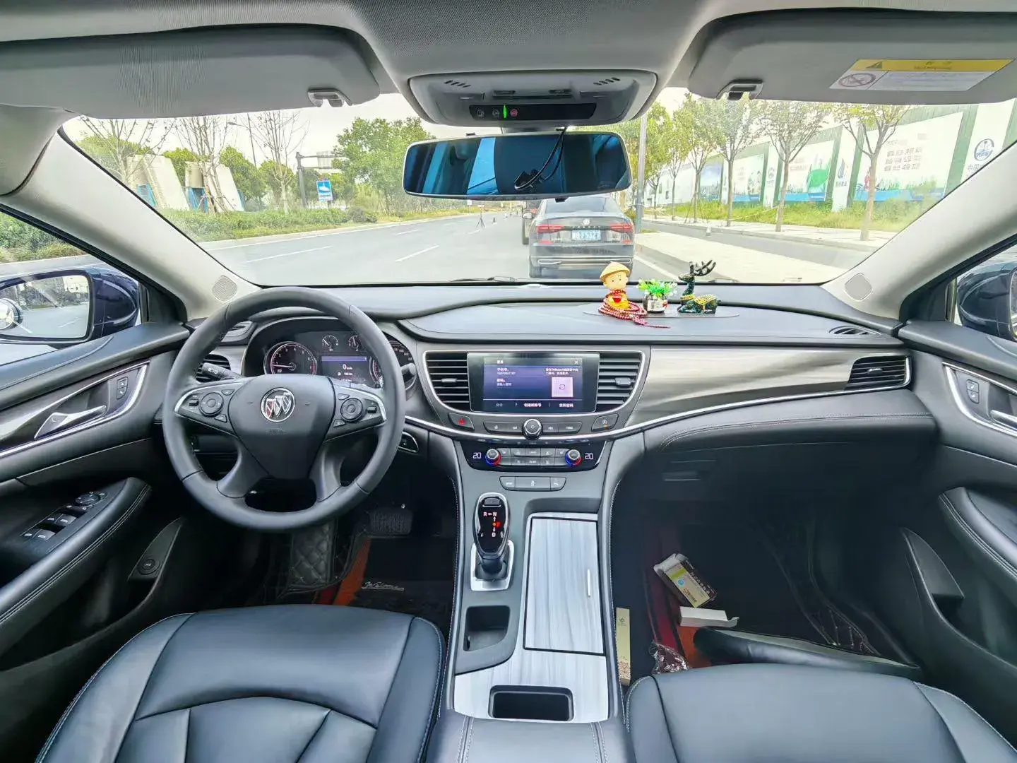 2021 BUICK LARCOSSE thumbnail 3