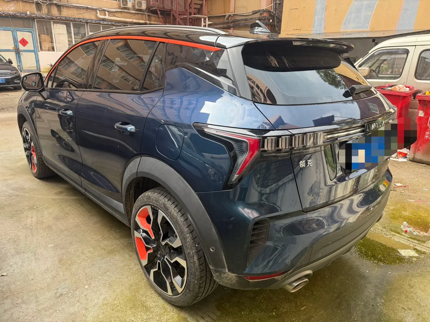 2023 LYNK&CO 06 thumbnail 2