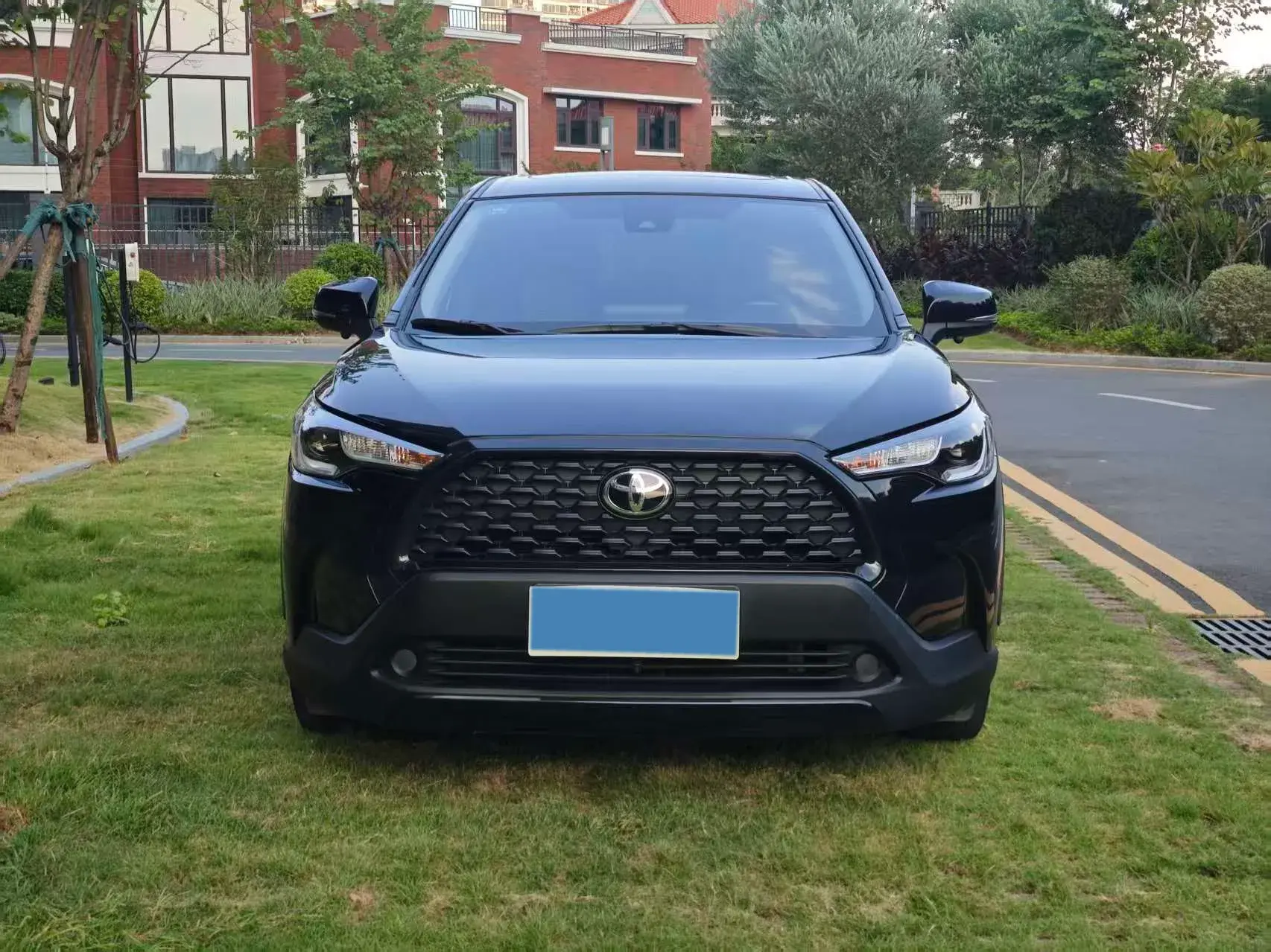 2022 TOYOTA COROLLA thumbnail 2