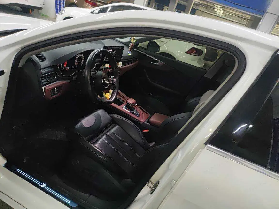 2022 AUDI A4L thumbnail 3