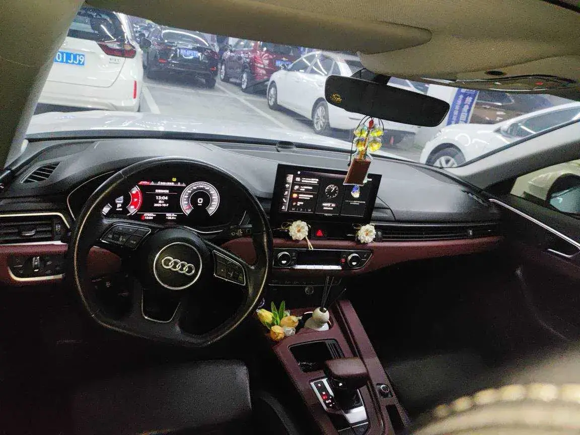 2022 AUDI A4L thumbnail 2