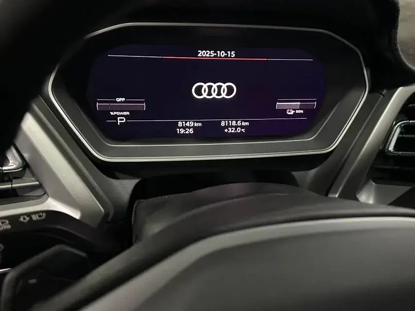 2023 AUDI Q4 thumbnail 4