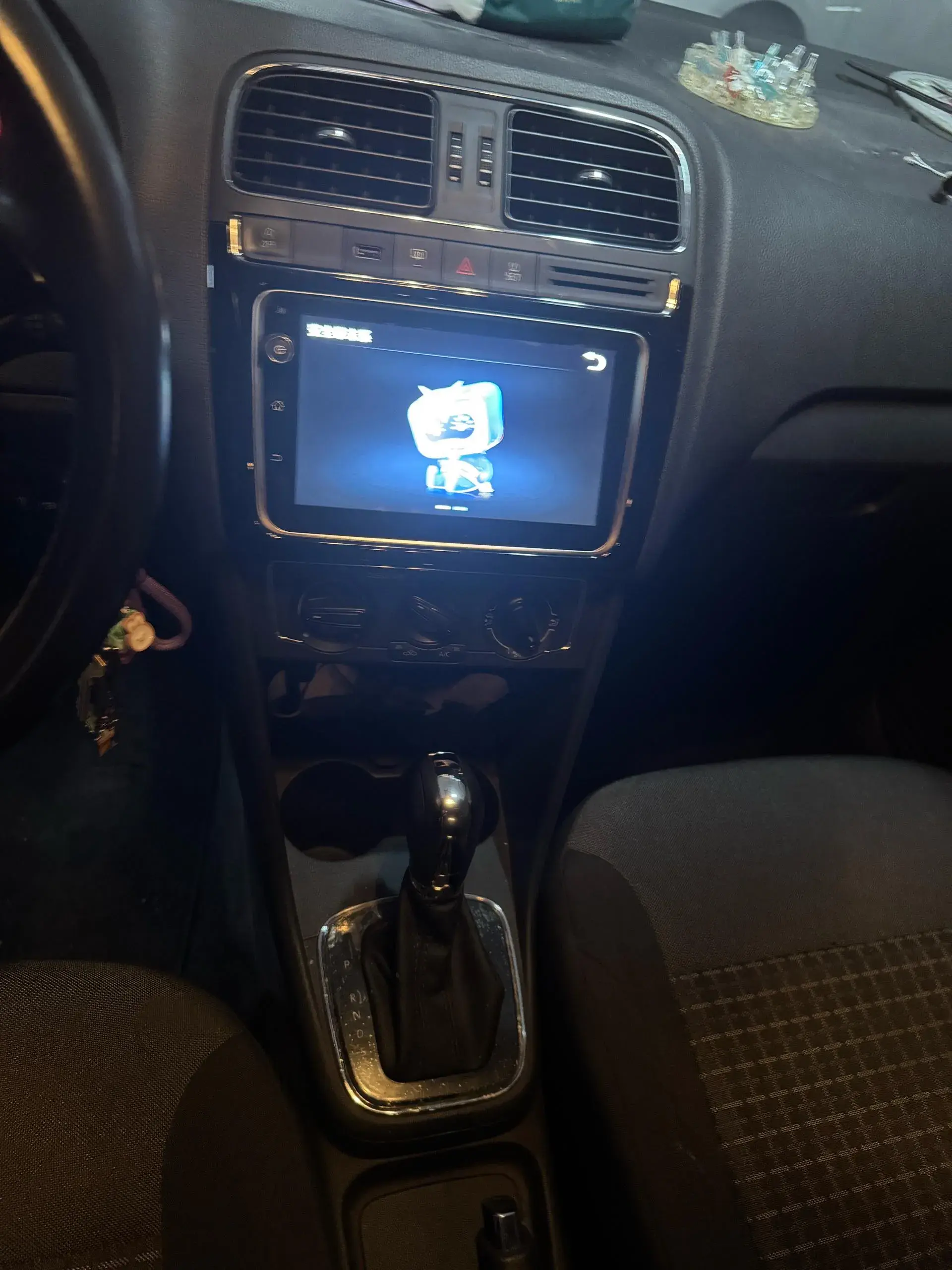 2018 VOLKSWAGEN POLO thumbnail 2