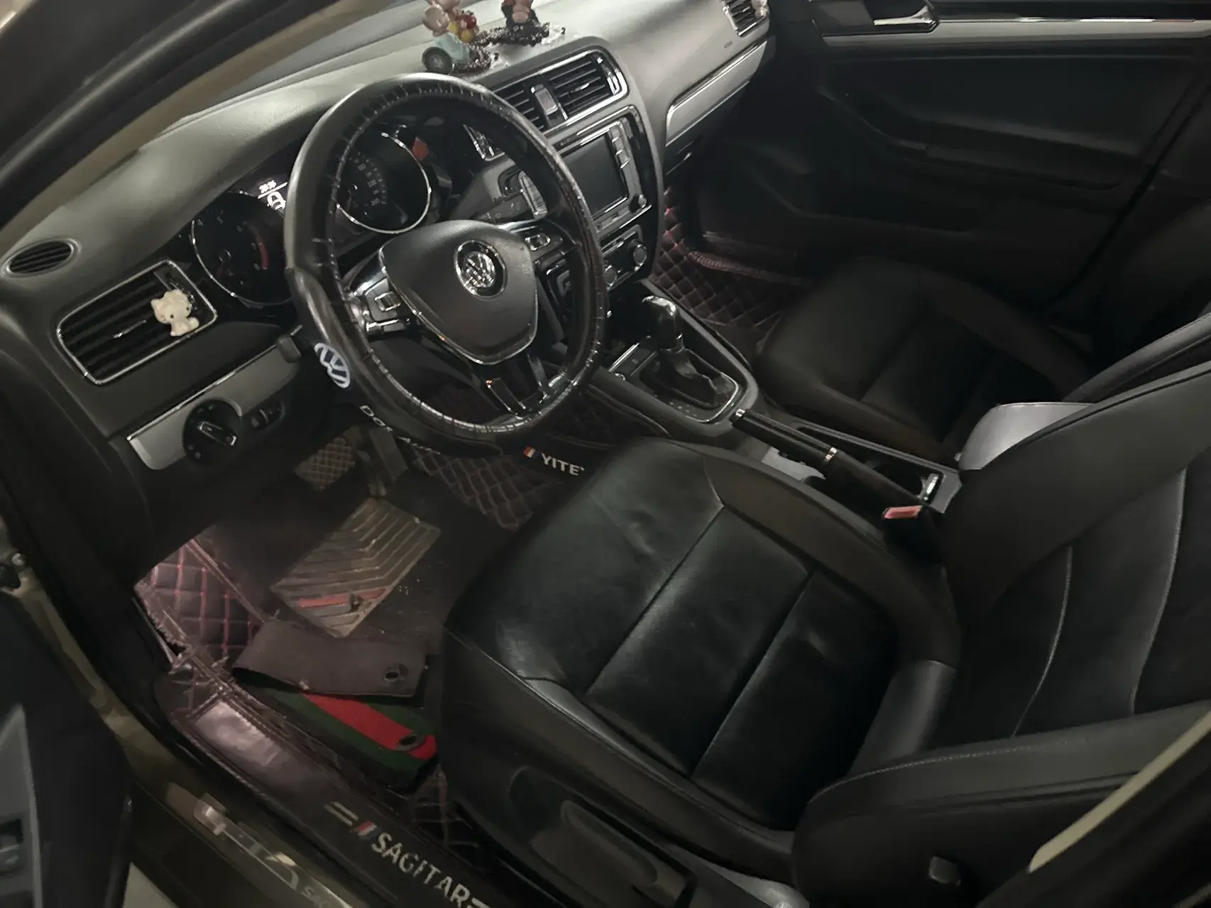 2018 VOLKSWAGEN SAGITAR thumbnail 4