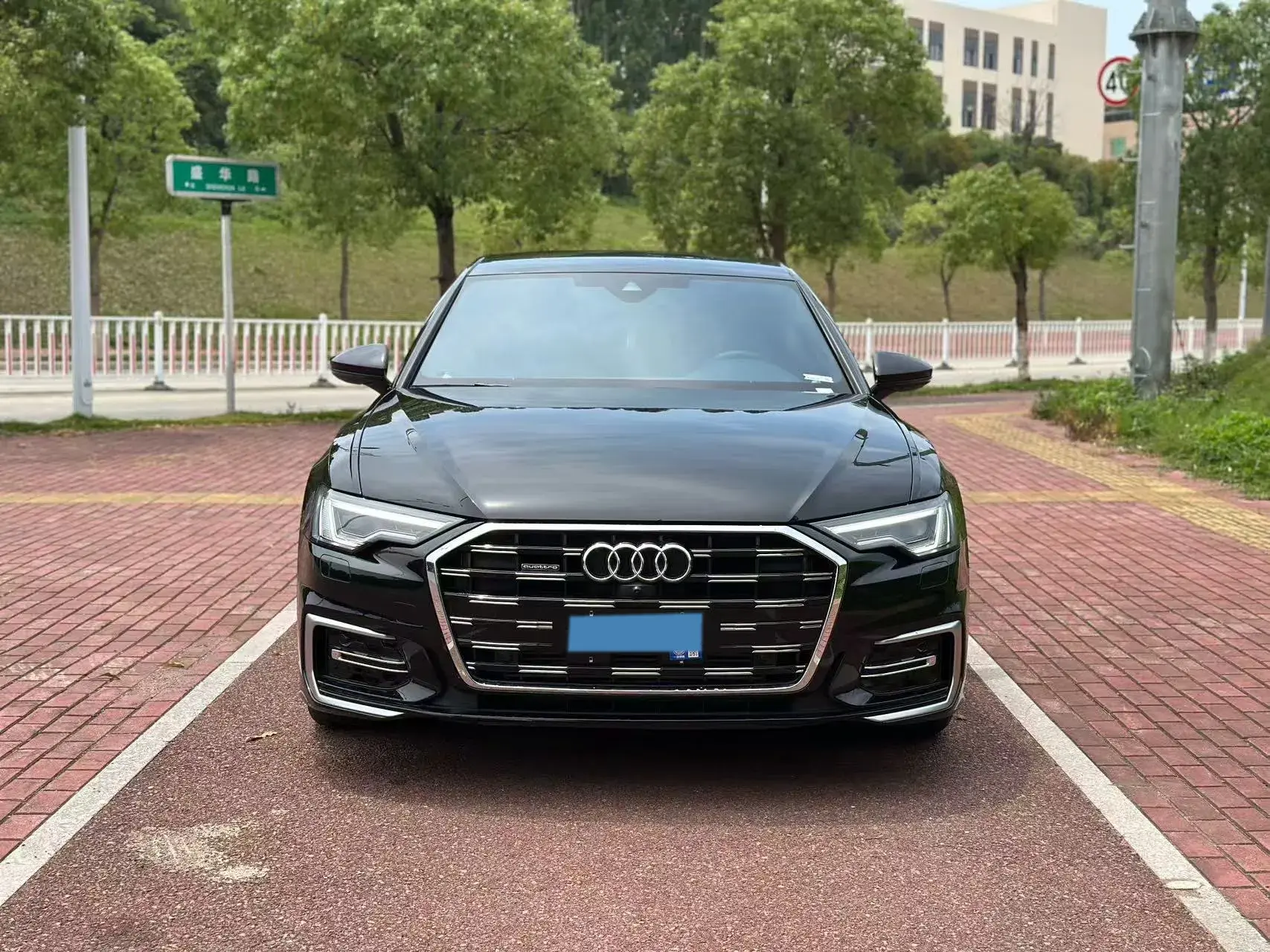 2024 AUDI A6L thumbnail 2
