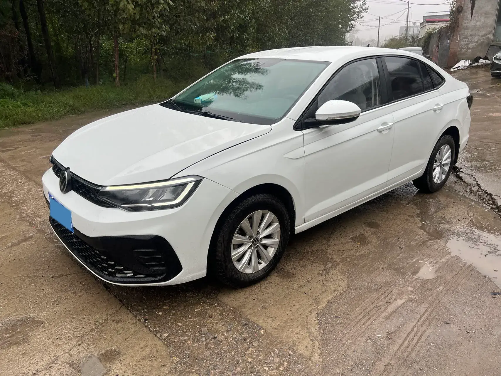 2023 VOLKSWAGEN LAVIDA view 1