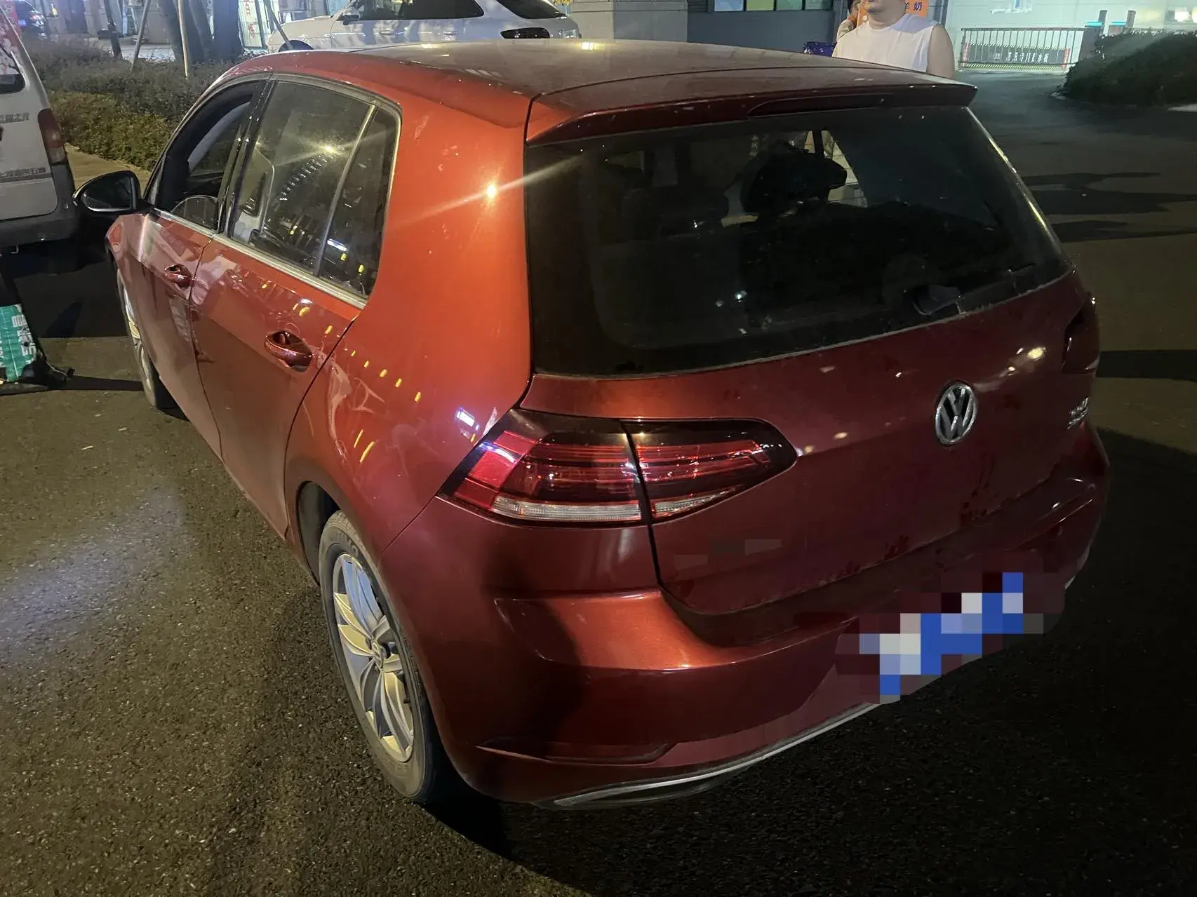 2018 VOLKSWAGEN GOLF thumbnail 4