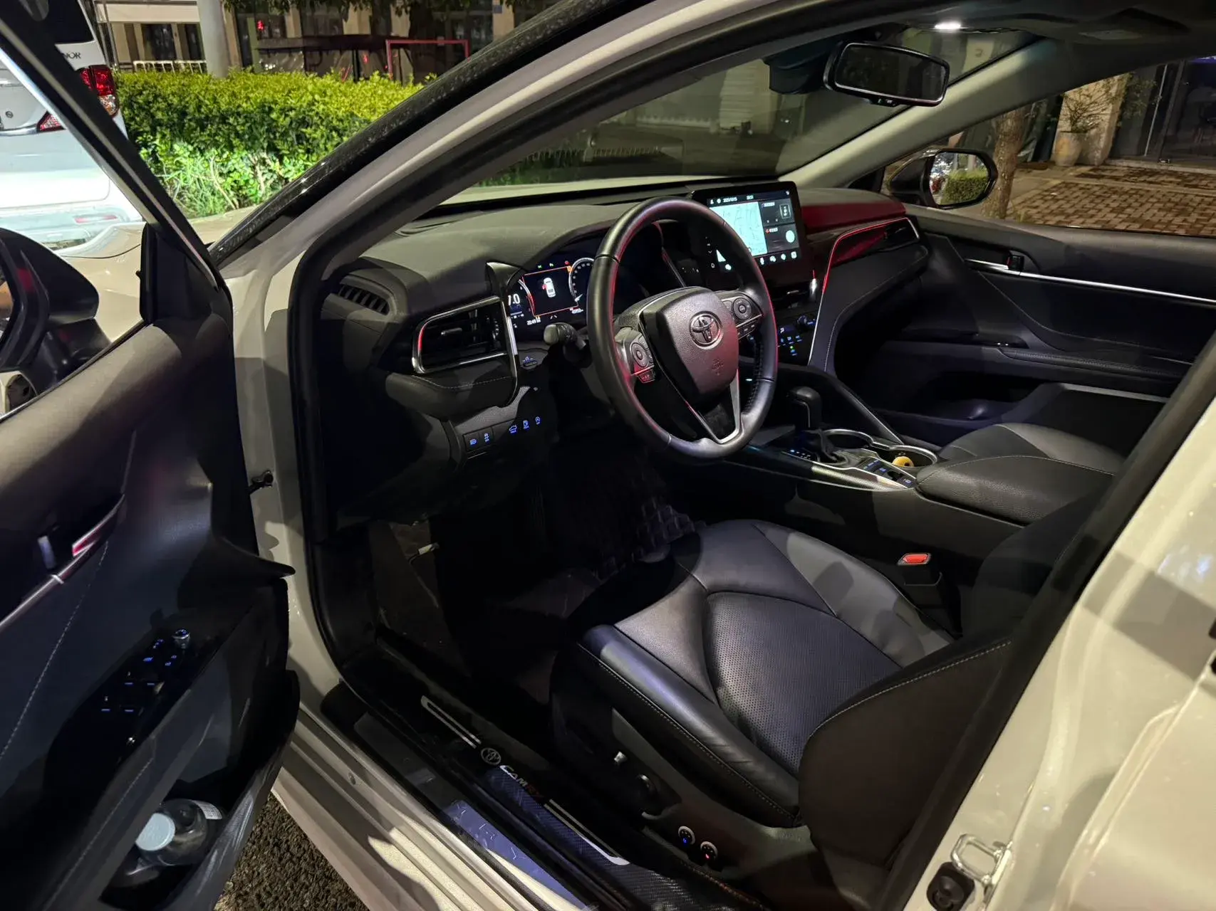 2021 TOYOTA CAMRY thumbnail 4