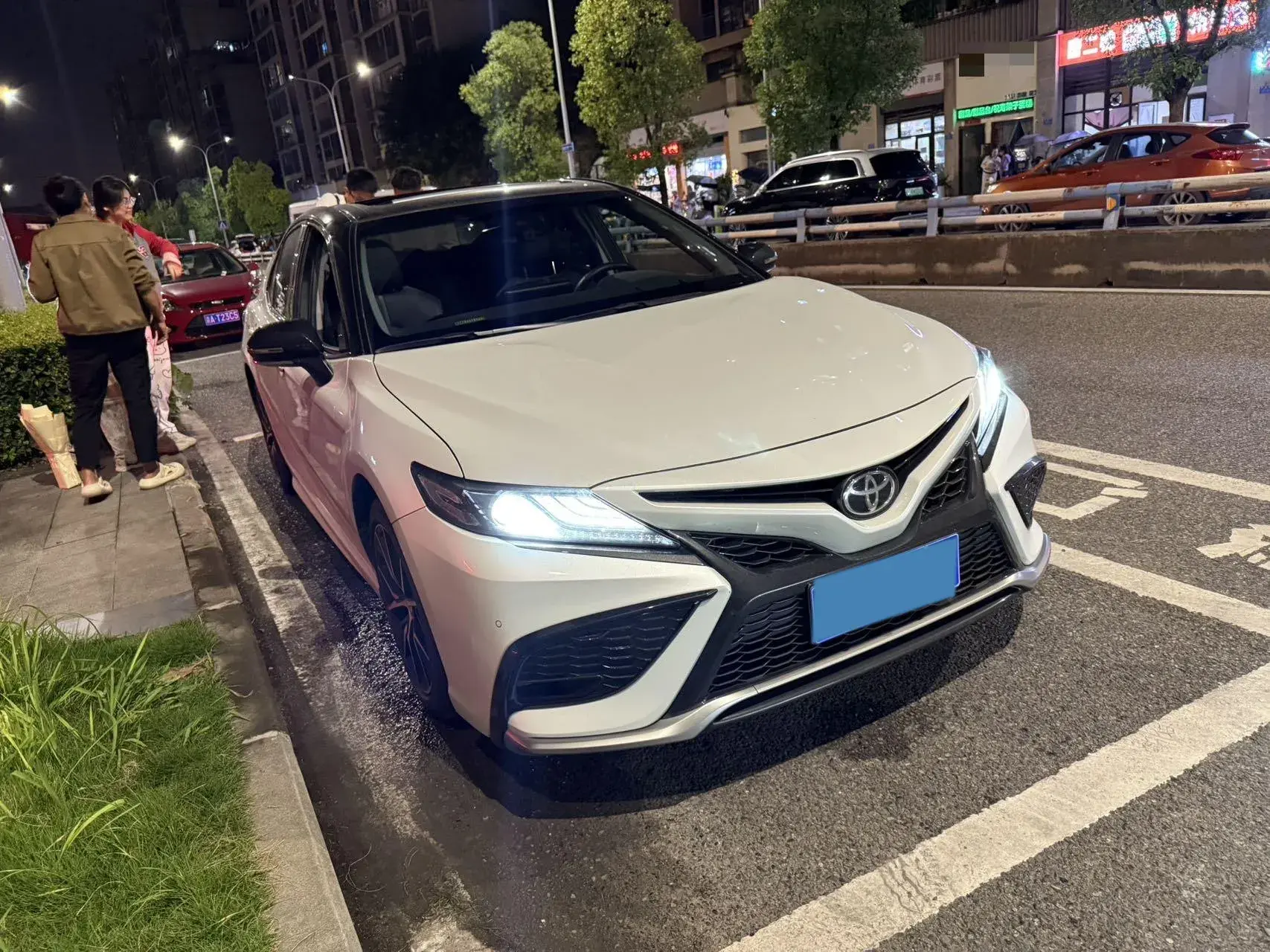 2021 TOYOTA CAMRY thumbnail 3