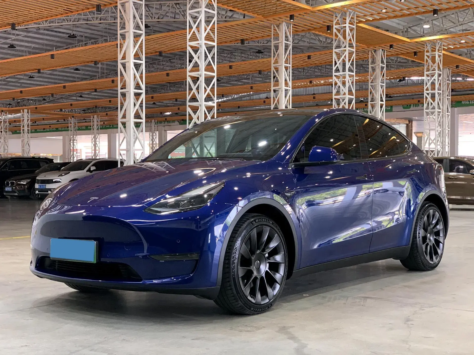 2022 TESLA MODEL view 1