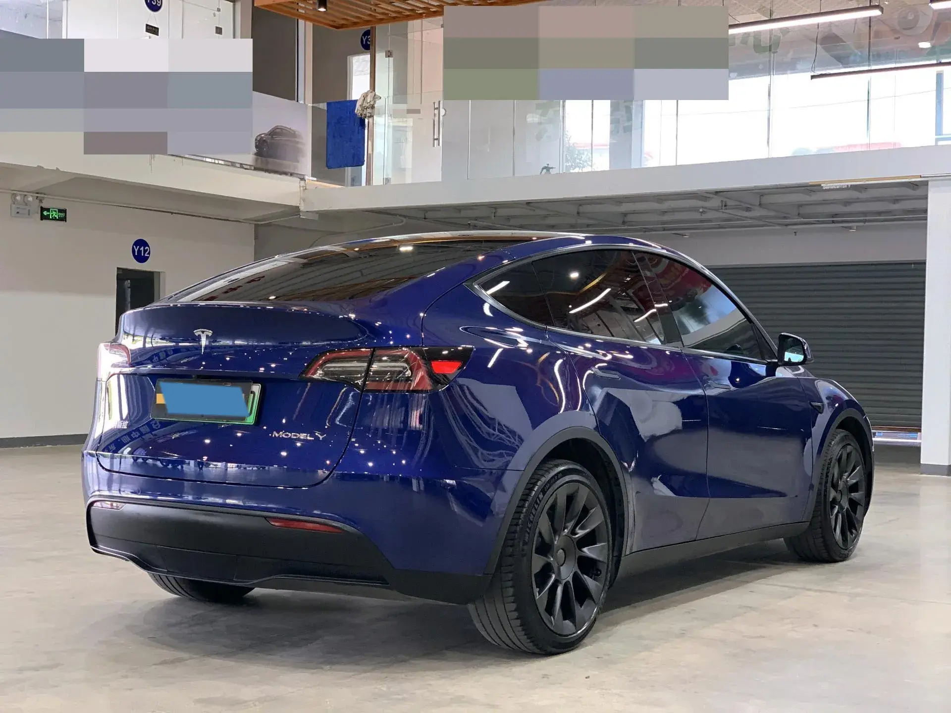 2022 TESLA MODEL thumbnail 2