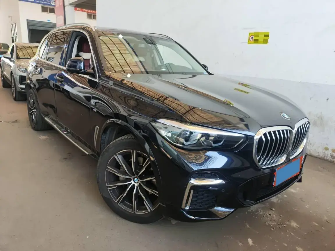 2022 BMW X5 thumbnail 2
