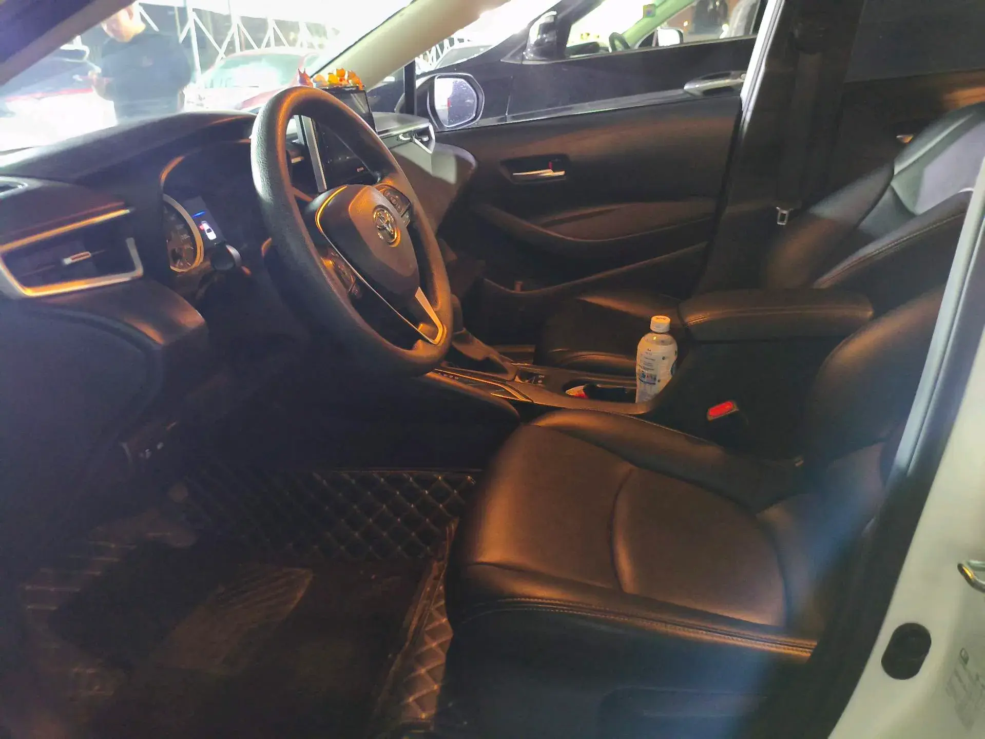 2019 TOYOTA COROLLA thumbnail 4