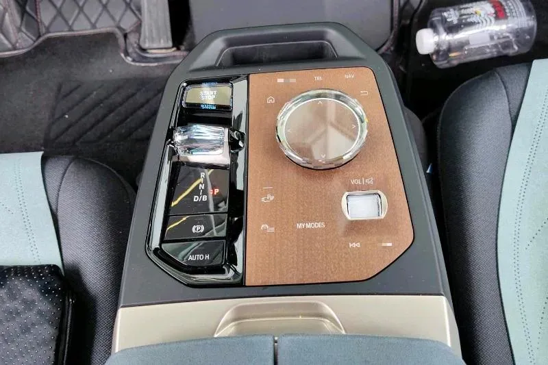 2022 BMW iX BEV 76.6KWH,autocango,china used car exporter,china ev exporter,chinese used car exporter,chinese used ev exporter