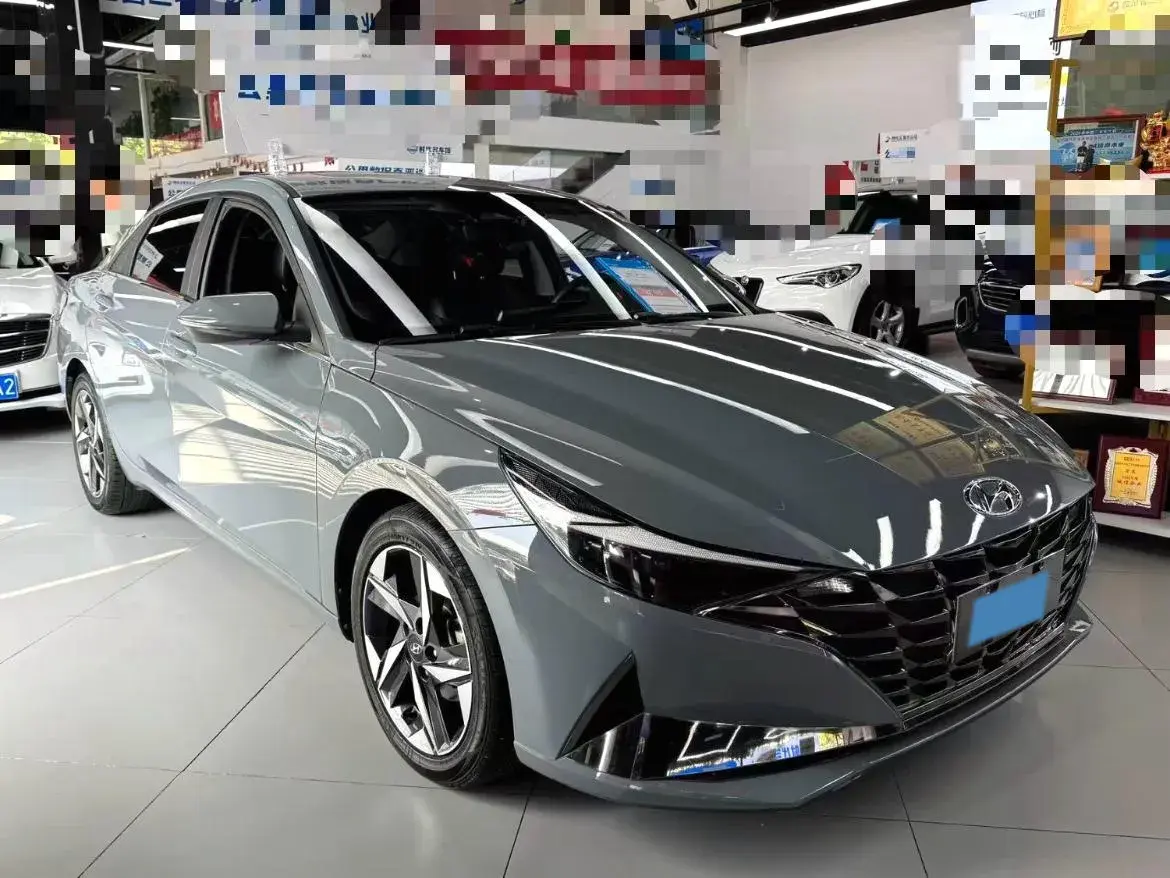 2022 HYUNDAI ELANTRA thumbnail 3