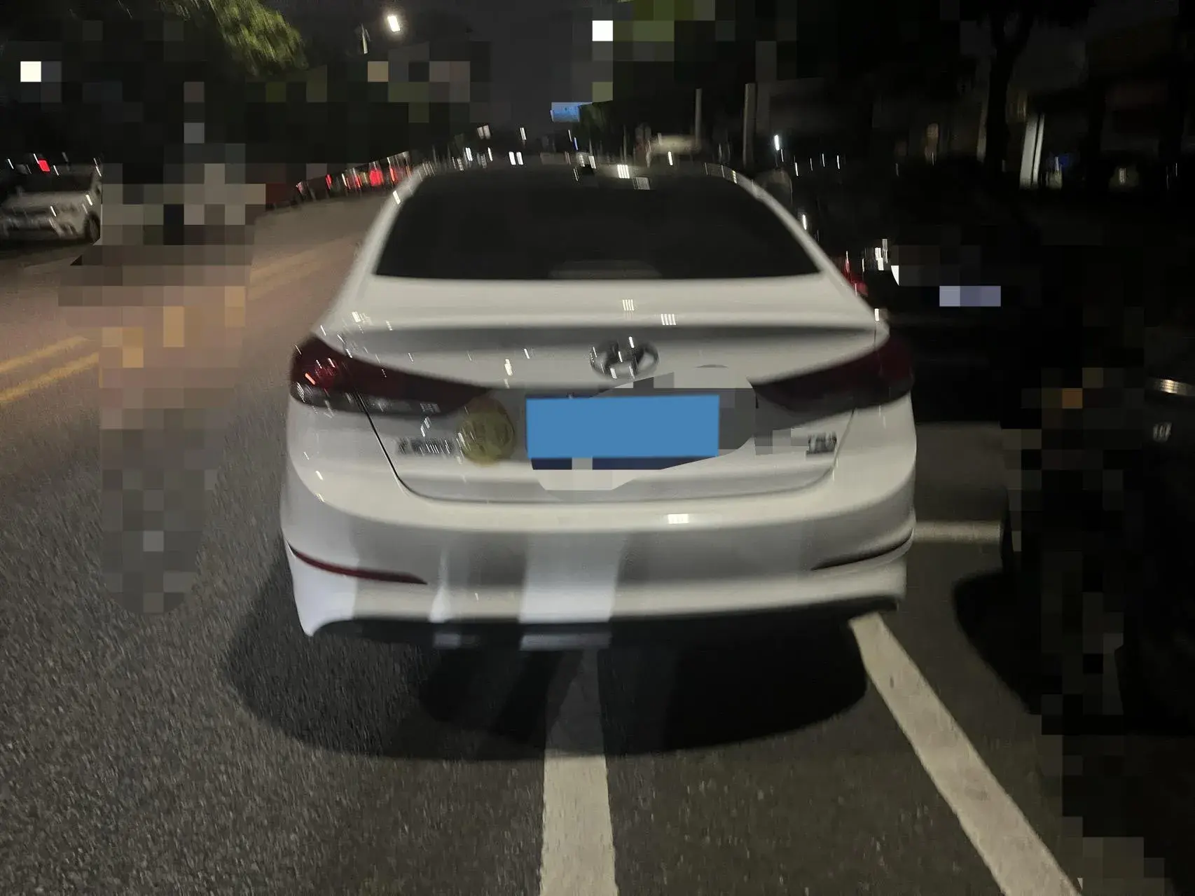 2016 HYUNDAI ELANTRA thumbnail 2