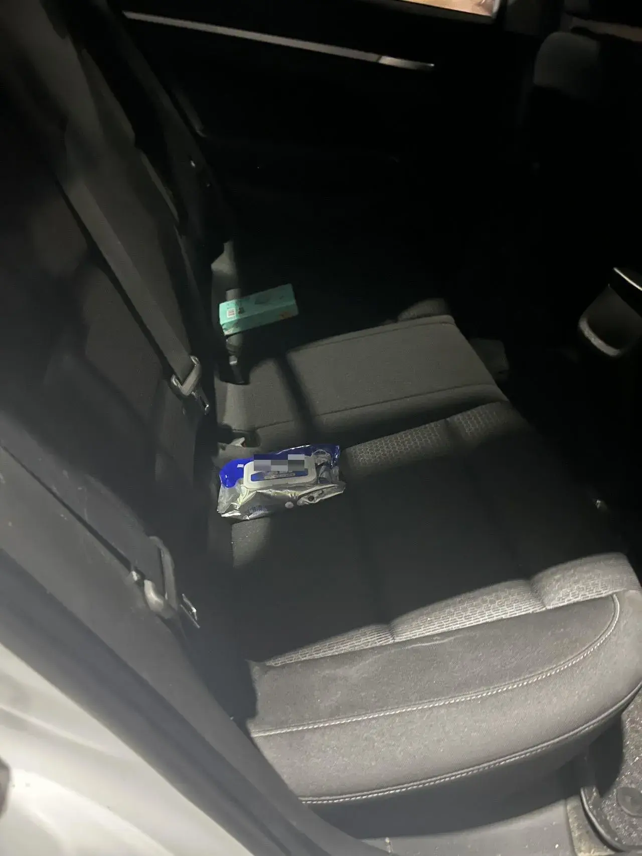 2016 HYUNDAI ELANTRA thumbnail 4