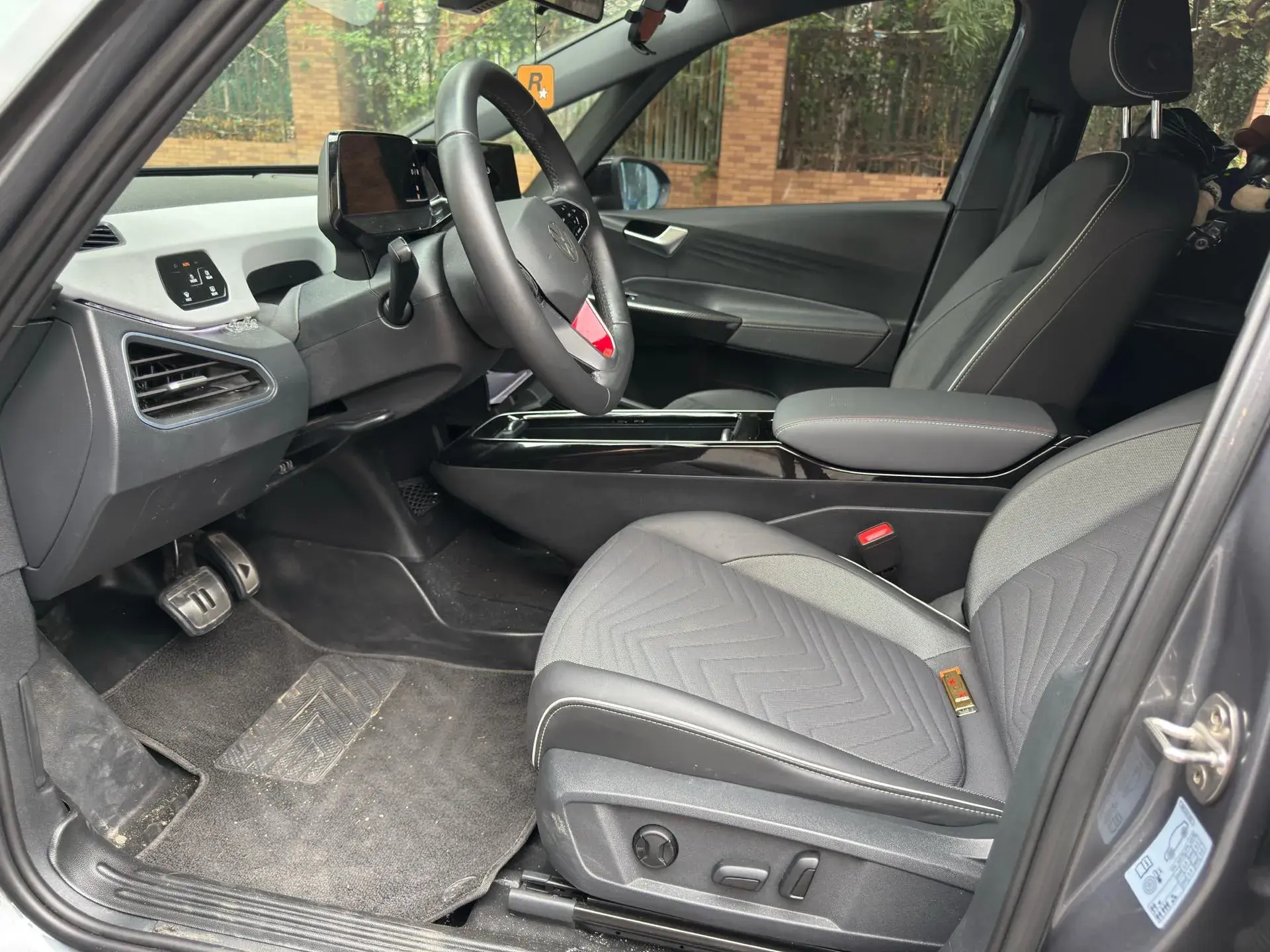 2023 VOLKSWAGEN ID.3 thumbnail 4